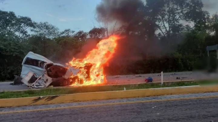 Accidente en la carretera Mérida-Campeche deja 15 personas fallecidas