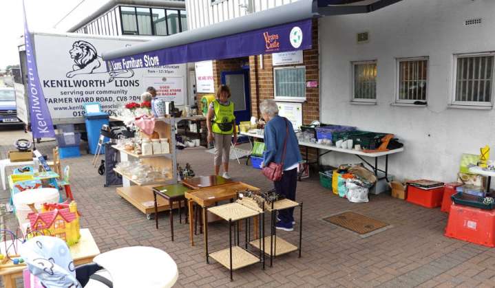 Fundraising sale as Kenilworth Lions look to buy vision screening camera for local pre-school children | Local News 