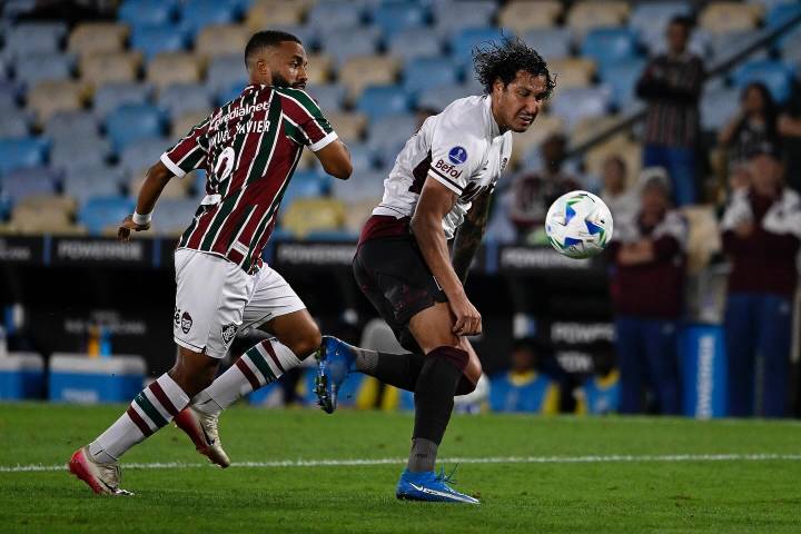 Lanús eliminó a Fluminense al empatar 1-1 en el Maracaná y espera rival en semifinales entre la ”U” de Chile o Alianza Lima