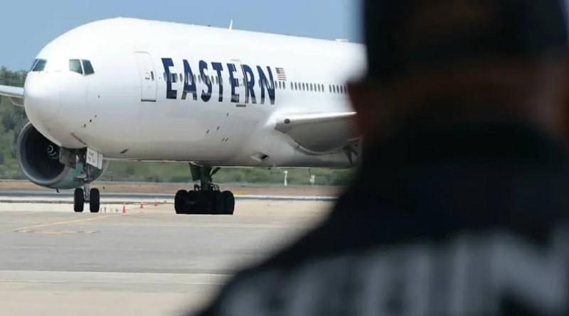 Llegan al país 259 migrantes venezolanos procedentes de Texas, EEUU