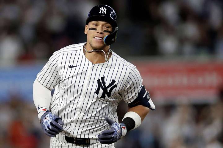 Judge da dos jonrones para igualar a DiMaggio en el 4to lugar de los Yankees