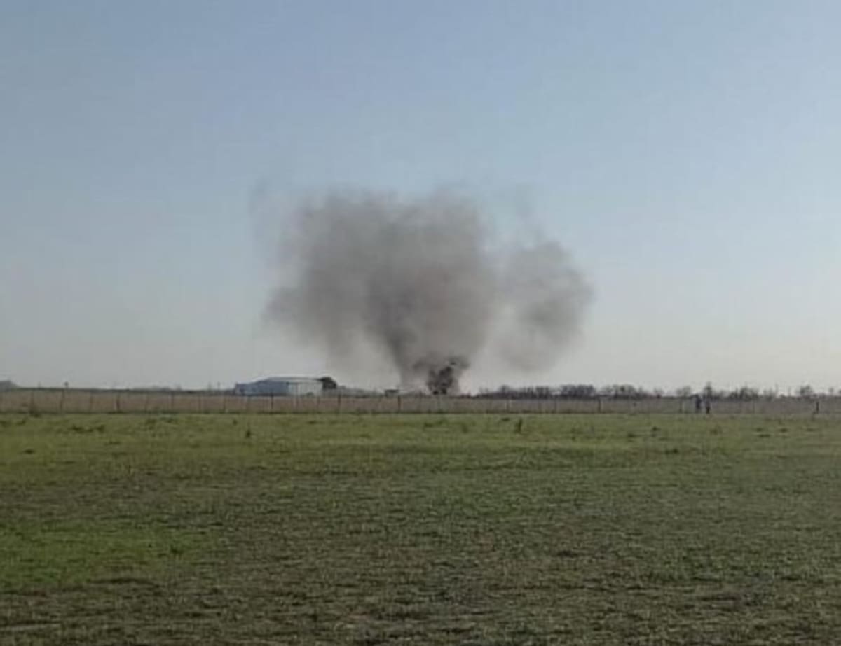 Córdoba. Una avioneta se estrelló durante un show de acrobacias y se prendió fuego