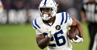 Seahawks signing veteran running back; Damien Martinez works out for 3