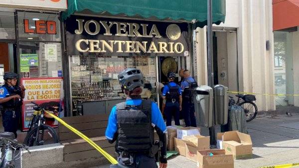 Desalojan Joyería Centenario por no pagar la renta durante 6 años