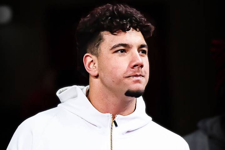 Dylan Raiola Fights Back Tears Over Nebraska Heartbreak While OC Dana Holgorsen Has Public Outcry Nebraska WR being out for the year raise concerns on Nebraska's O-Line as QB. Dylan Raiola sends stron