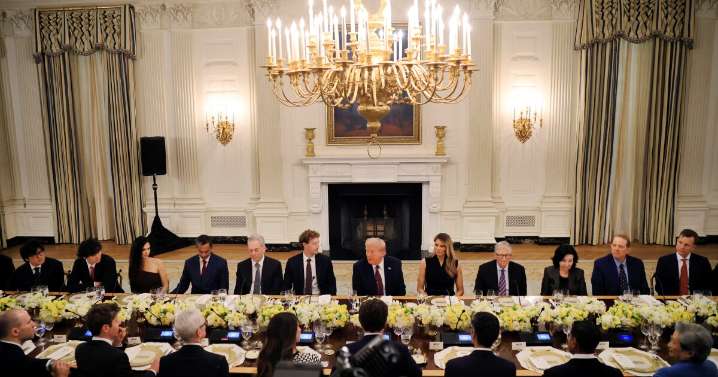 De Zuckerberg a Bill Gates: así fue la cena privada de Trump con los líderes tecnológicos