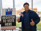 Voter registration tour visits Ohio’s college campuses