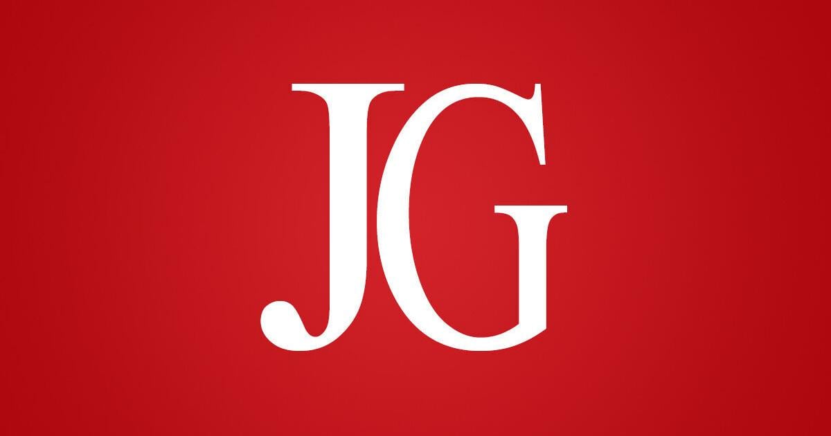 Week 5 high school football roundup: Carroll rolls over Snider