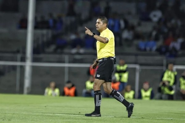 Óscar Mejía será el árbitro del América vs. Chivas