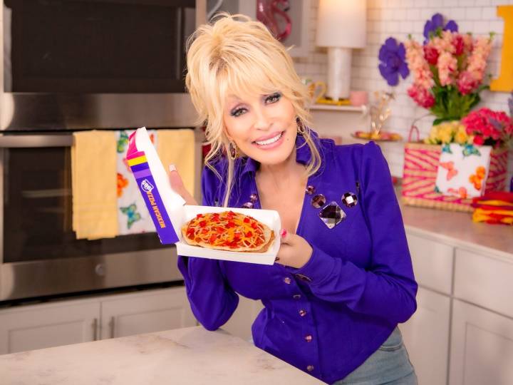 Dolly Parton is a Taco Bell superfan. She told us her usual order, and we obviously had to try it.