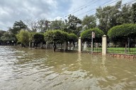 Suspenden clases presenciales en Tequisquiapan por desfogue de presa Centenario
