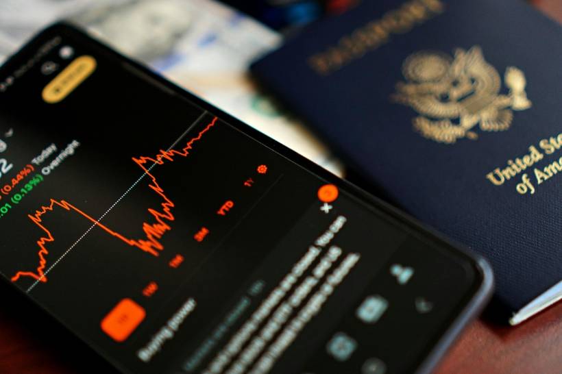 Las políticas migratorias en EU y su influencia en las remesas