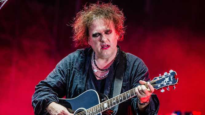 Robert Smith, and other artists too old for their original image