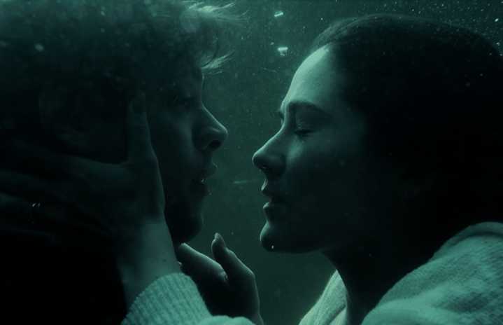 First look of Isabelle Fuhrman and Douglas Smith in Myriad TIFF sales title ‘The Pond’