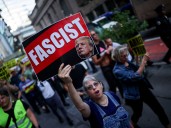 En la previa a su discurso en la ONU, hubo protestas contra Donald Trump en Nueva York