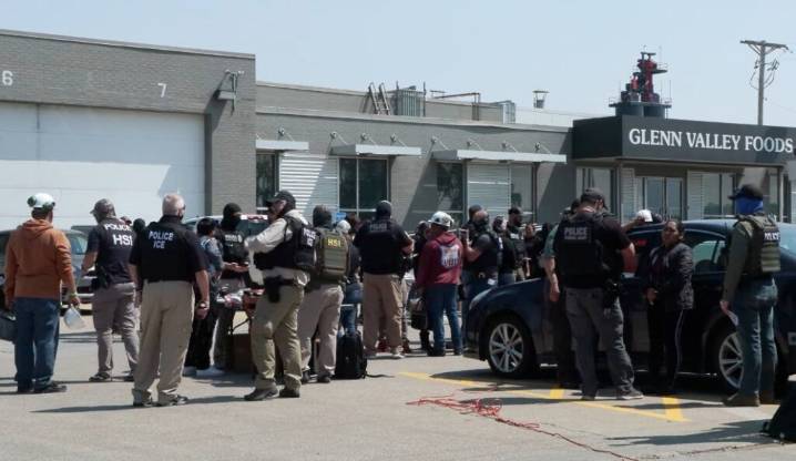 Organizaciones estatales siguen brindando ayuda a detenidos de ICE en Lincoln