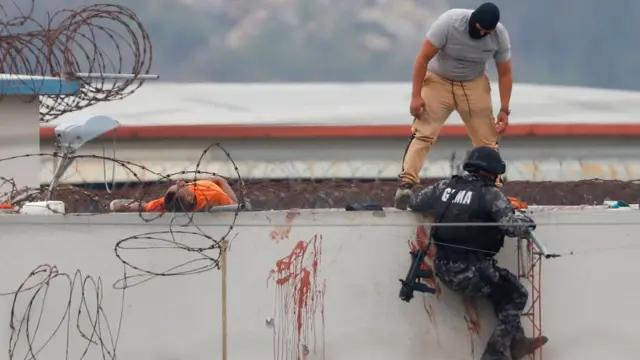 Las masacres en cárceles vuelven a sacudir a Ecuador con más de 30 muertos en tres días