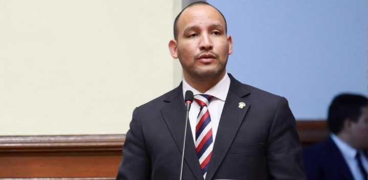 Muñante sobre construcción de penal en 'El Frontón': Sugiero que prioricen los penales que están a medio construir
