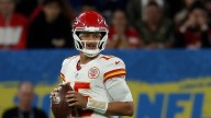 Patrick Mahomes rompe récord de Dan Marino en Brasil