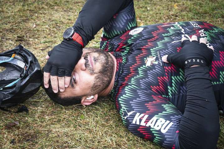 Gaza Sunbirds fly Palestinian flag at Para Cycling Worlds despite fear of news from home