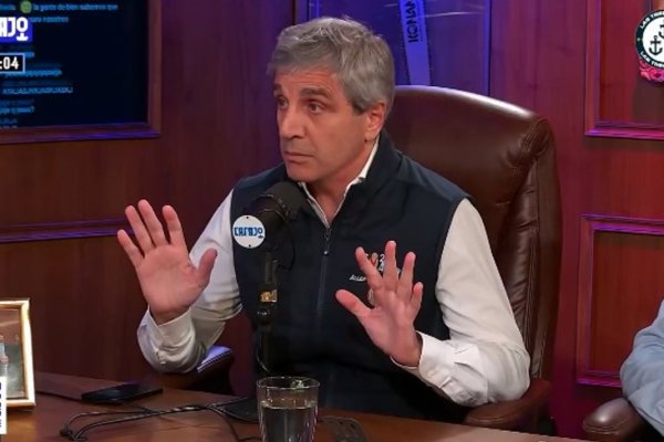 Toto Caputo aseguró que hay un ataque político y adelantó que venderán hasta el último dólar para sostener el plan