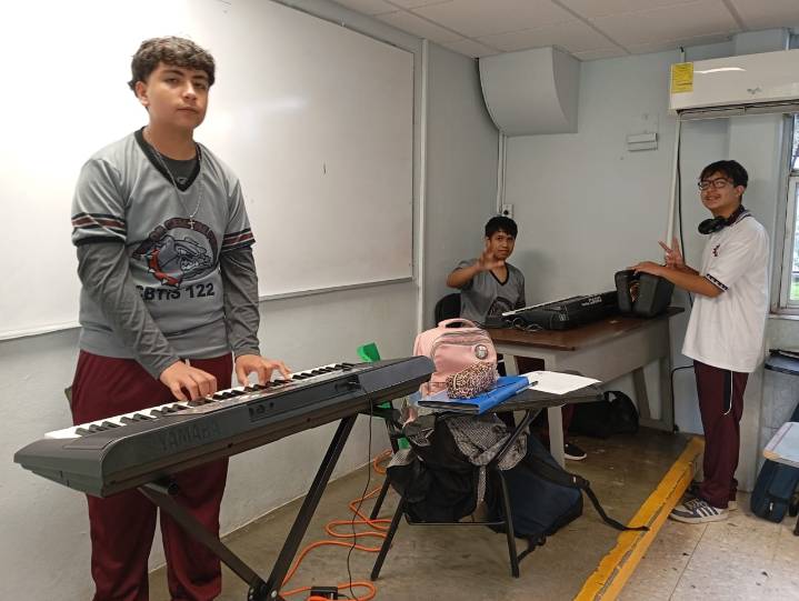 Regresan los clubes representativos del CBTis 122
