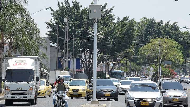 Ojo con las fotomultas en Cali: Movilidad reveló las conductas que capturan; evite sanciones