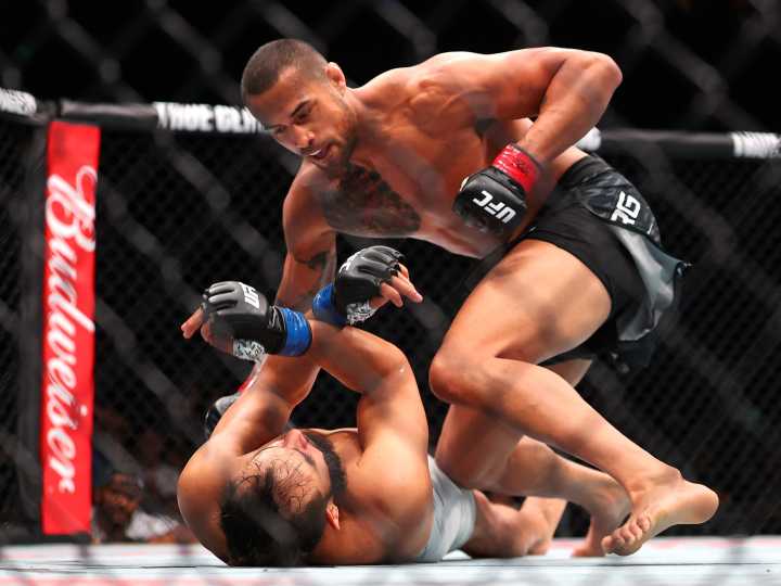 UFC: Carlos Ulberg sends message with first-round KO of Dominick Reyes