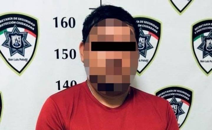 Detienen en flagrancia a entrenador de futbol abusando de niña de 12 años en San Luis Potosí; familia de la menor procederá legalmente