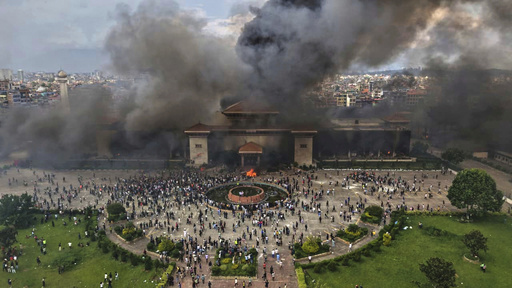 El ejército intenta restablecer el orden en Nepal ante una violencia creciente de las protestas