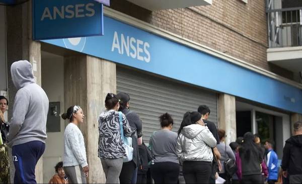 Fechas de cobro ANSES: quiénes cobran jubilaciones, pensiones y AUH hoy