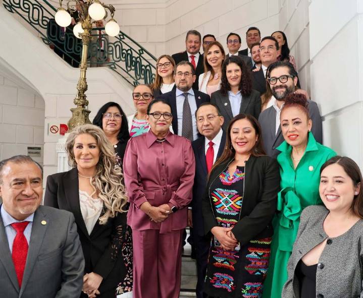 Rosa Icela Rodríguez asiste a toma de protesta de magistradas y jueces del Poder Judicial de la CDMX