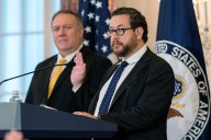 Trump busca endurecer examen de USCIS para adquirir ciudadanía estadounidense