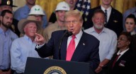 El “impuesto sobre las horas extras” de Trump ahora es la ley estadounidense, pero algunos estadounidenses ni siquiera califican. Aquí está la captura