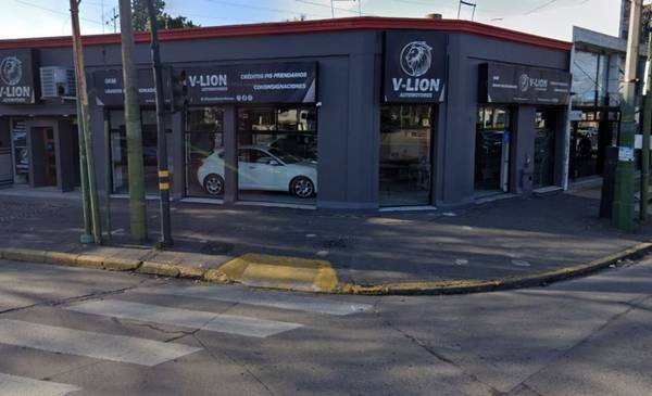 Concesionaria de autos fue acusada de estafa y salió a responder