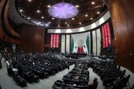 Advierten que política exterior de México es débil ante EU