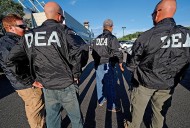 DEA da duro golpe al Cártel de Sinaloa: detiene a más de 600 personas en varios operativos
