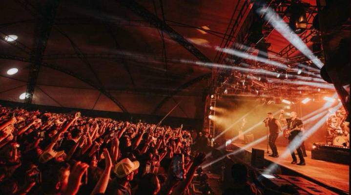 Elefante cierra el Mes de la Juventud en Tlaxcala con concierto gratuito