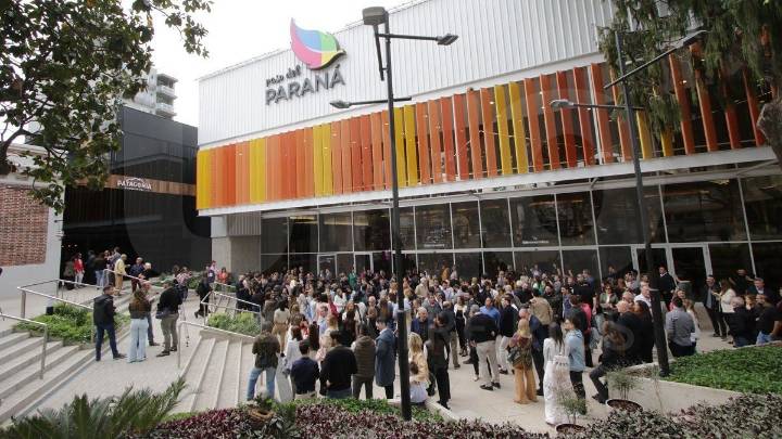 El Shopping Paso del Paraná celebra su aniversario con show de Gildas Bailanta
