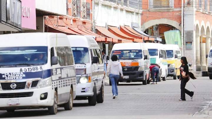 Usuarios de transporte público en Hidalgo exigen mejoras antes de incrementos al pasaje