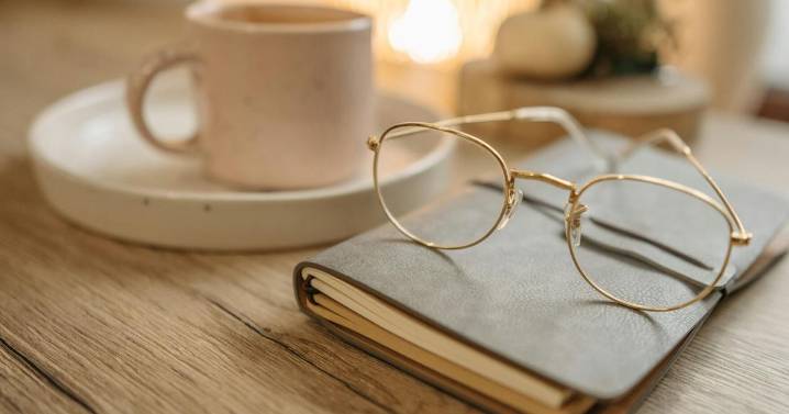 Why People Are Buying Glasses Online