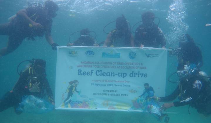Reef Cleanup Drive Organised at Swaraj Dweep as Part of World Tourism Day Celebrations