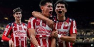 Chivas vence a Necaxa en el regreso de Fernando Gago al Akron