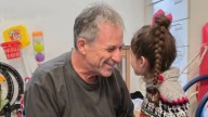 Un experto llega a Rosario para evaluar a niñas con un raro trastorno genético