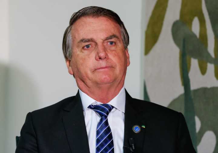 Bolsonaro se somete a una extirpación de lesiones de carcinoma escamoso: qué es y cómo tratar el cáncer de piel