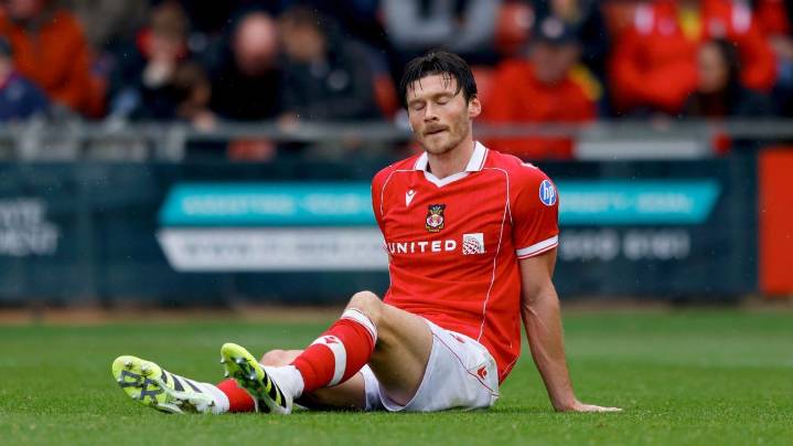 Wrexham 'learning' about Championship but remain winless at home