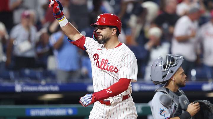 Phillies’ Kyle Schwarber blasts HR No. 56 into the second level