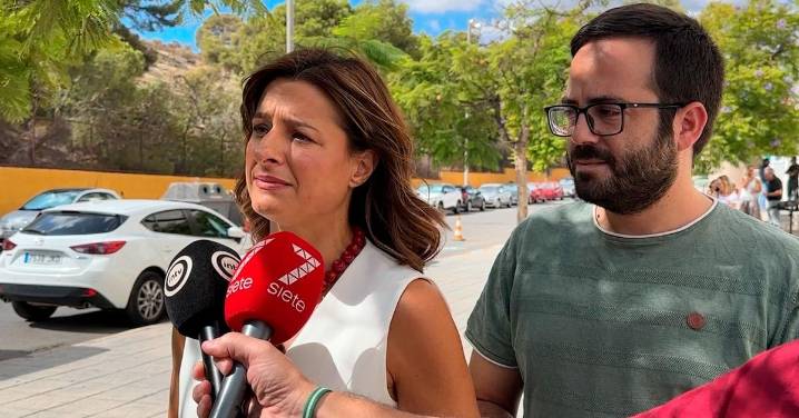 El PSOE cifra en 4.000 los escolares que van a aulas prefabricadas o masificadas en Almería