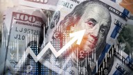 Argentina enfrenta una encrucijada cambiaria: el dólar al límite y un régimen insostenible
