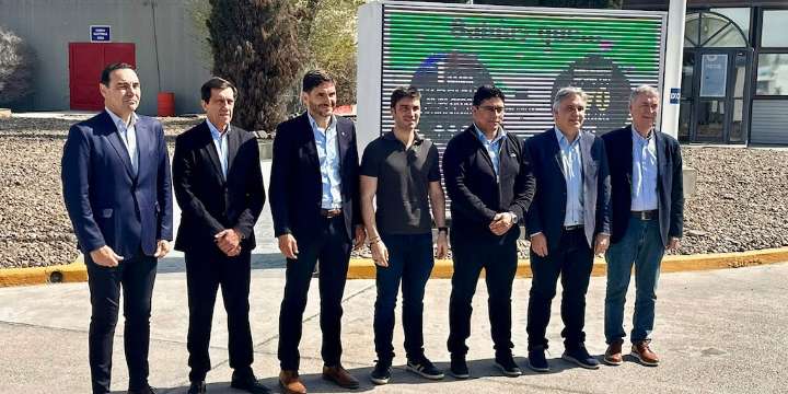 “Nos lleva al abismo”: Provincias Unidas hizo un duro diagnóstico sobre la gestión de Milei con un discurso antipolarización